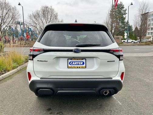 Crystal White Pearl 2025 Subaru Forester Touring