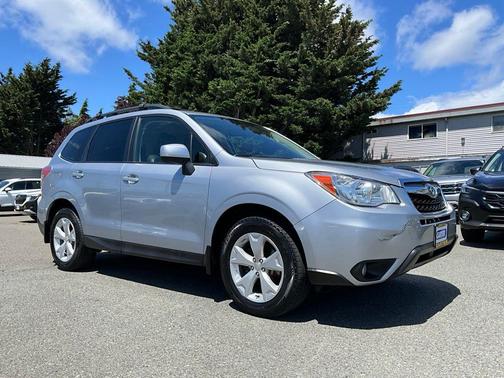 Ice Silver Metallic 2015 Subaru Forester 2.5i Premium