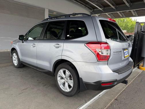 Ice Silver Metallic 2015 Subaru Forester 2.5i Premium