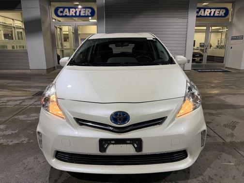 2014 Toyota Prius v Two