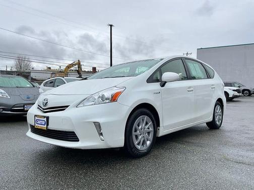 2014 Toyota Prius v Two