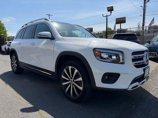 Polar White 2022 Mercedes-Benz GLB 250 Base 4MATIC