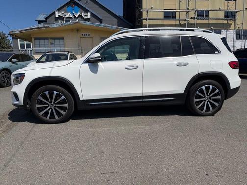 Polar White 2022 Mercedes-Benz GLB 250 Base 4MATIC