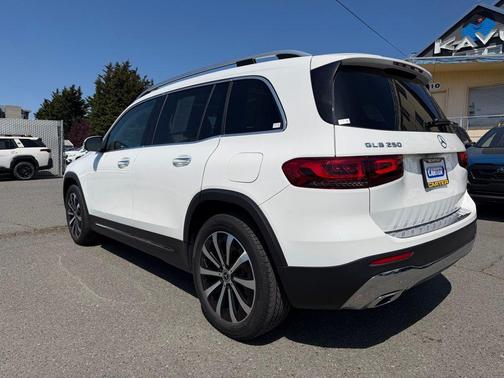 Polar White 2022 Mercedes-Benz GLB 250 Base 4MATIC