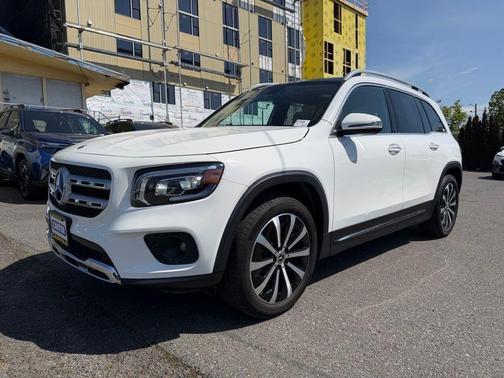 Polar White 2022 Mercedes-Benz GLB 250 Base 4MATIC