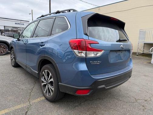 Horizon Blue Pearl 2023 Subaru Forester Limited
