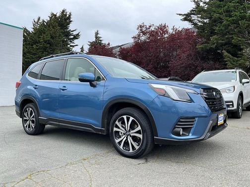 Horizon Blue Pearl 2023 Subaru Forester Limited