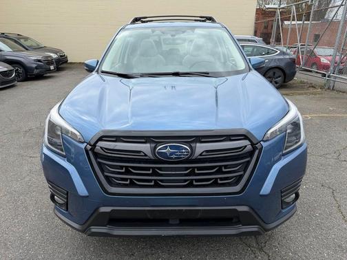 Horizon Blue Pearl 2023 Subaru Forester Limited