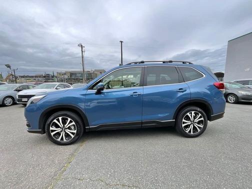 Horizon Blue Pearl 2023 Subaru Forester Limited
