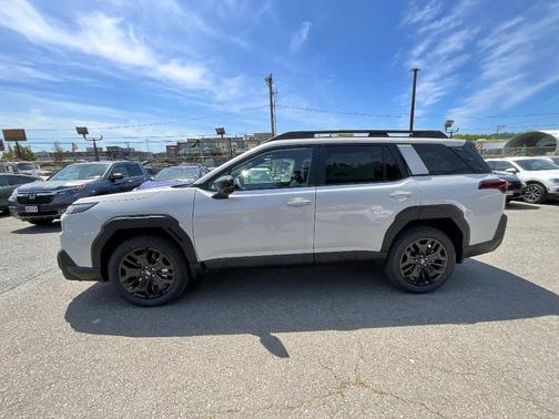 Crystal White Pearl 2026 Subaru Outback Limited XT