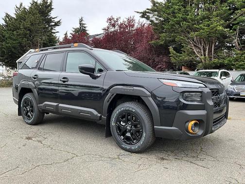 Crystal Black Silica 2026 Subaru Outback Wilderness