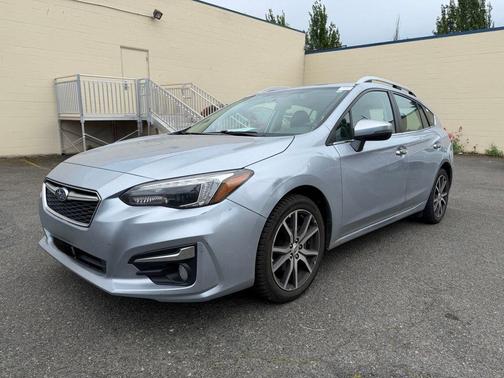 Ice Silver Metallic 2019 Subaru Impreza 2.0i Limited