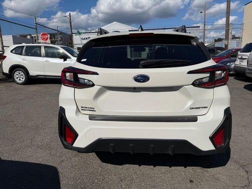 Crystal White Pearl 2024 Subaru Crosstrek Premium