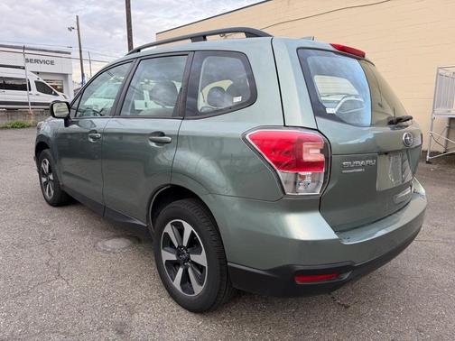 2017 Subaru Forester 2.5i