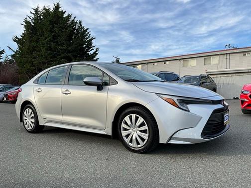 2024 Toyota Corolla Hybrid LE