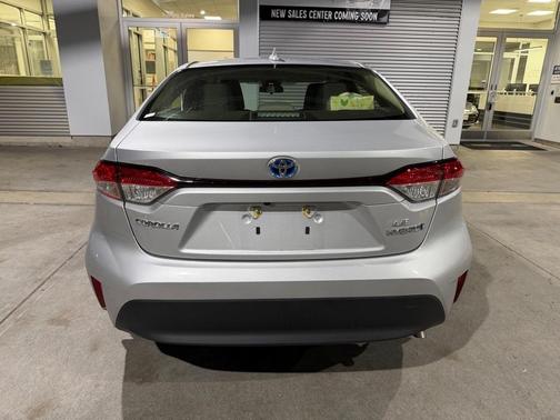 2024 Toyota Corolla Hybrid LE