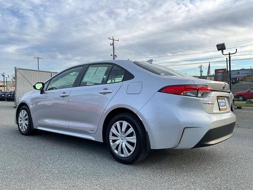 2024 Toyota Corolla Hybrid LE