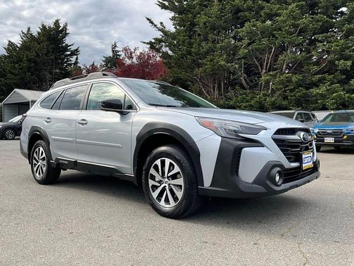 Ice Silver Metallic 2025 Subaru Outback Premium