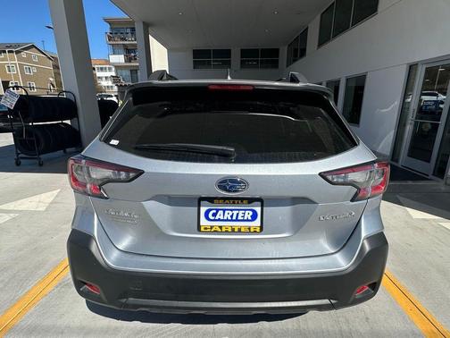 Ice Silver Metallic 2025 Subaru Outback Premium