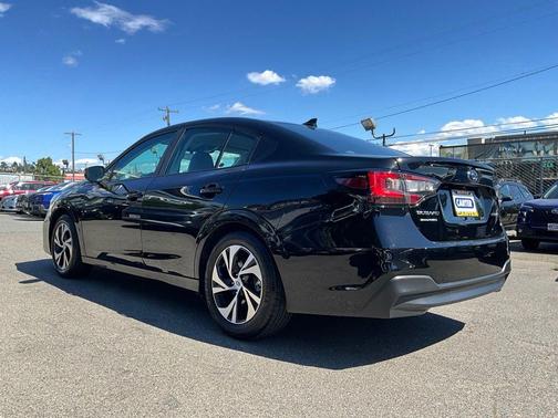 Crystal Black Silica 2025 Subaru Legacy Premium