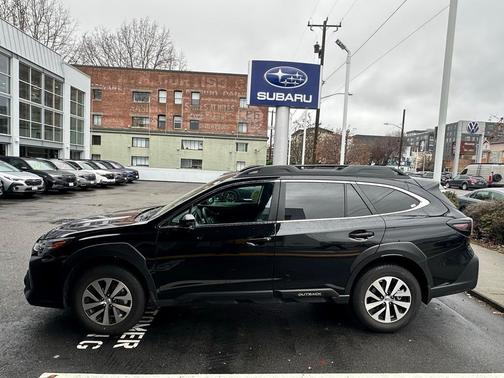 2025 Subaru Outback Premium