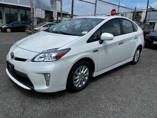 2015 Toyota Prius Plug-in Advanced