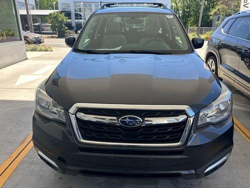 Dark Gray Metallic 2017 Subaru Forester 2.5i Limited