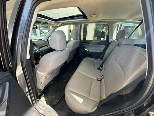 Dark Gray Metallic 2017 Subaru Forester 2.5i Limited