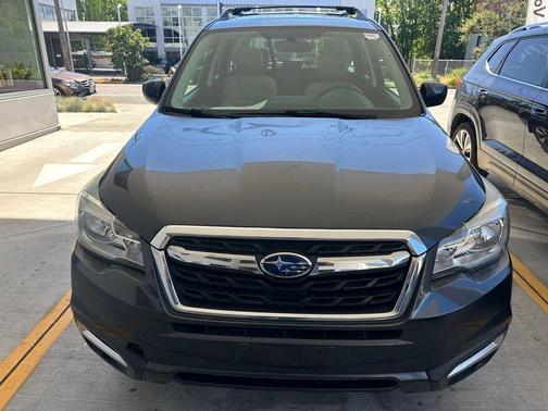Dark Gray Metallic 2017 Subaru Forester 2.5i Limited