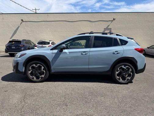 Cool-Gray Khaki 2023 Subaru Crosstrek Limited