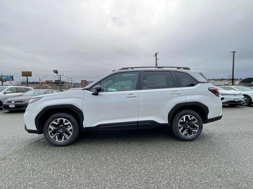 Crystal White Pearl 2026 Subaru Forester Premium