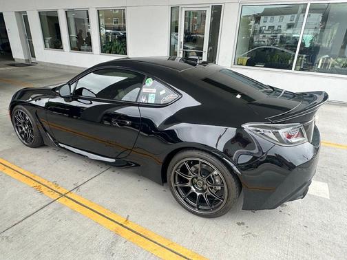 Raven Black 2023 Toyota GR86 Premium