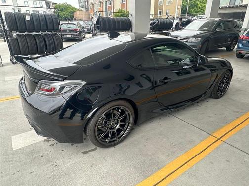 Raven Black 2023 Toyota GR86 Premium