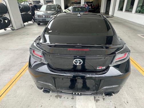 Raven Black 2023 Toyota GR86 Premium
