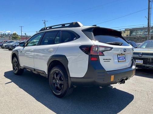 Crystal White Pearl 2025 Subaru Outback Wilderness