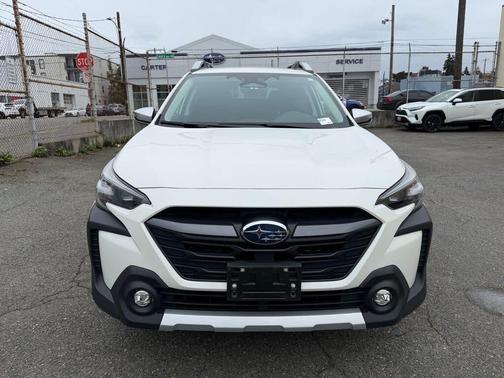 Crystal White Pearl 2024 Subaru Outback Touring XT