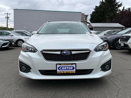 Crystal White Pearl 2019 Subaru Impreza 2.0i Premium