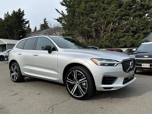 2021 Volvo XC60 Recharge Plug-In Hybrid T8 R-Design