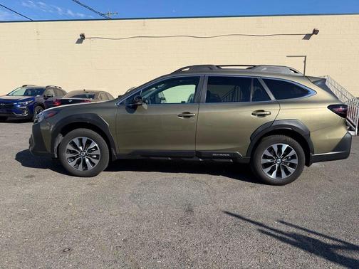 Autumn Green Metallic 2023 Subaru Outback Limited