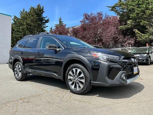 Crystal Black Silica 2023 Subaru Outback Limited XT