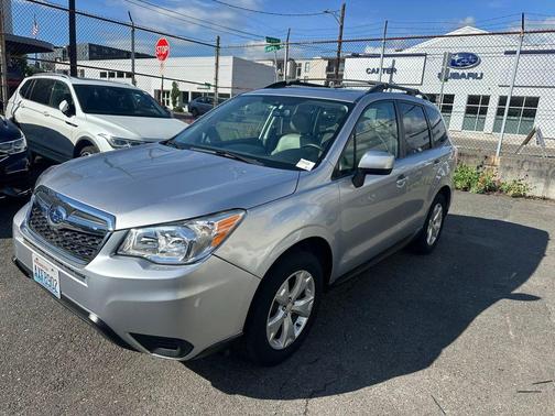 Ice Silver Metallic 2015 Subaru Forester 2.5i Premium
