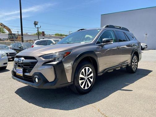 Brilliant Bronze Metallic 2024 Subaru Outback Premium