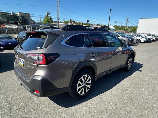 Brilliant Bronze Metallic 2024 Subaru Outback Premium