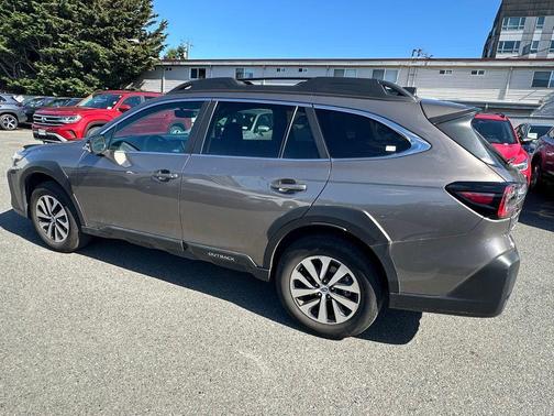 Brilliant Bronze Metallic 2024 Subaru Outback Premium