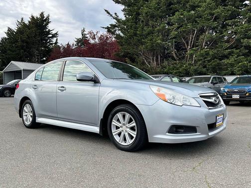 Ice Silver Metallic 2012 Subaru Legacy 2.5i Premium