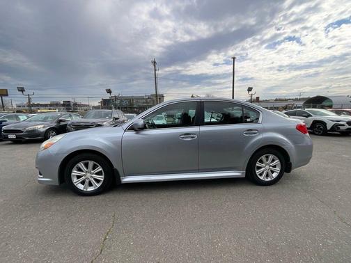 Ice Silver Metallic 2012 Subaru Legacy 2.5i Premium