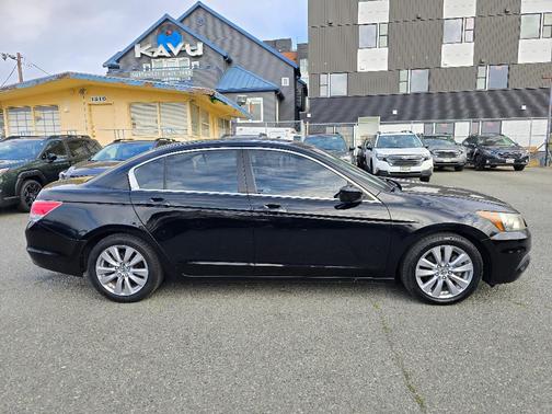 Crystal Black Pearl 2011 Honda Accord EX-L