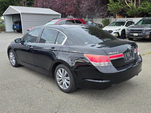 Crystal Black Pearl 2011 Honda Accord EX-L