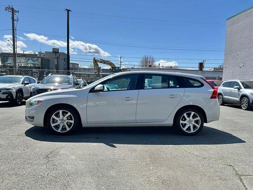 2015 Volvo V60 T5