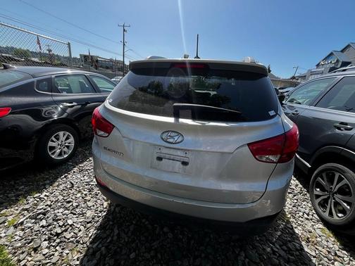 2015 Hyundai TUCSON SE